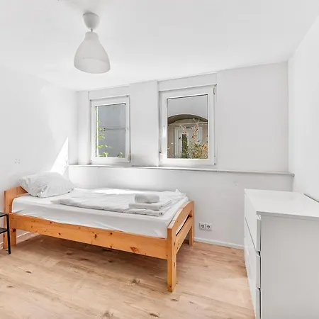 別荘 Guenstiges Haus Fuer Monteure In Parkplatz, Wifi, Smart Tv, Waschmaschine