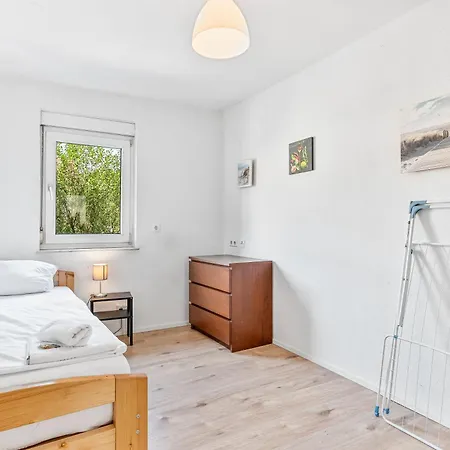 Guenstiges Haus Fuer Monteure In Parkplatz, Wifi, Smart Tv, Waschmaschine