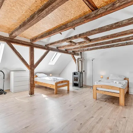 Guenstiges Haus Fuer Monteure In Parkplatz, Wifi, Smart Tv, Waschmaschine